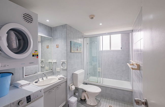 Crystal Beachfront Apartments - Foto 34