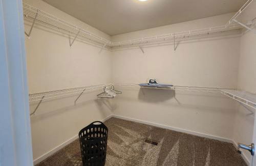 Spacious 2 bedroom/2.5 bathroom Townhome - Foto 30