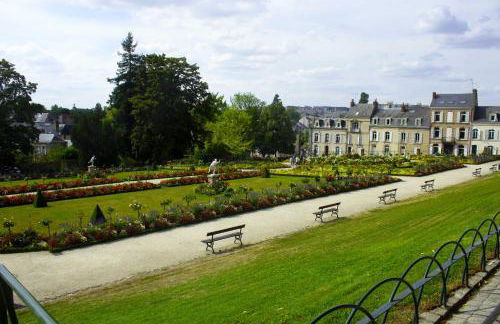 Le Mans - Au Calme - Stationnement Facile - Proche Centre Ville et Gare - Foto 54