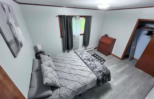 Cozy Retreat with Private Backyard Oasis - Foto 3