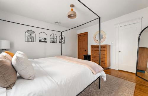 Bright Coastal Escape 4 Bedroom 2 Bath Near CSULB Long Beach Airport and Beach - Foto 8