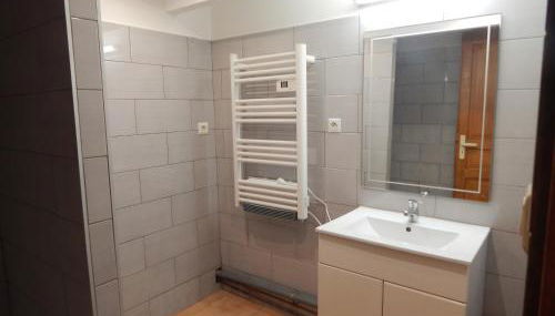 F3 HOCHE 2 éme étage - Foto 5