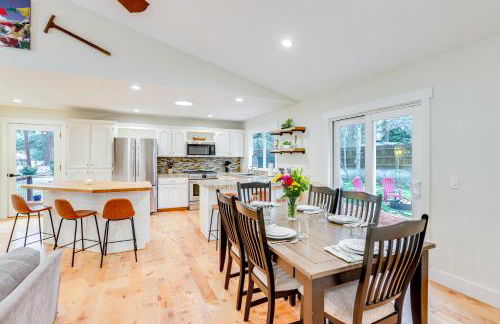 3 Mi to Old Mill District Family Retreat with Yard - Foto 7