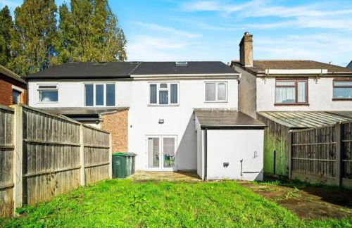 Cozy 3-bed house ideal for families and contractors with Netflix 7 miles for Birmingham City Centre - Foto 20