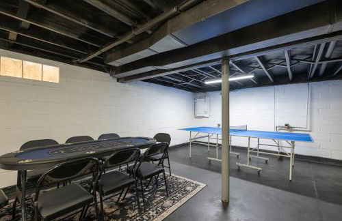 Charming Entire Home,18m to Manhattan, Home Theater - Foto 12