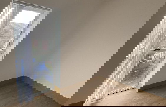 Exquisite Riverside Living in a Stunning Flat - Foto 15