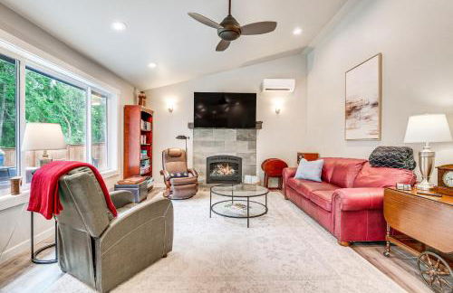 Freeland Retreat - Deck, Fire Pit and Beach Access! - Foto 4