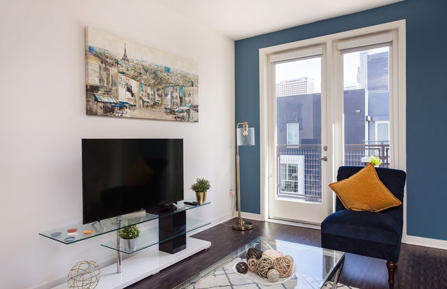 New Downtown LA Luxury Jr. Penthouse - Photo 17