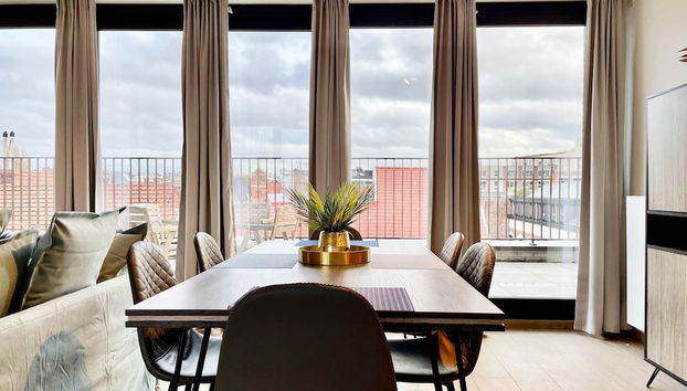 Modern 2BR Penthouse Near Diamond District by Oneluxstay - Foto 3, Camera