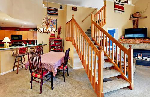 Riverside Treehouse - Foto 1