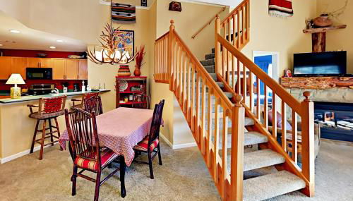 Riverside Treehouse - Foto 1