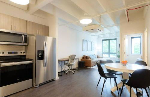 Above The Roots - Sophisticated 1BD Retreat - Photo 8