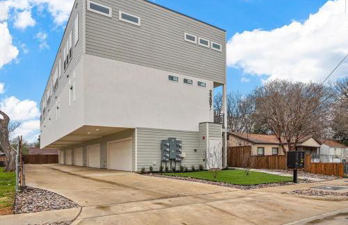 Pet-Friendly 2BR l Private Baths l Stylish Stay - Foto 19