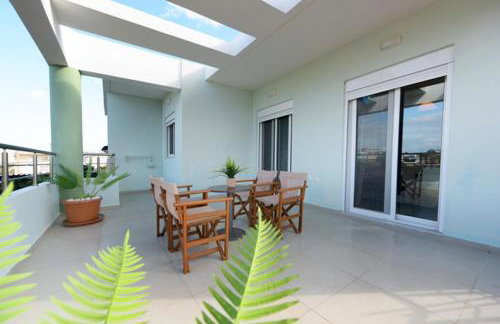 Elli Garden View - Spacious Fully Equipped Apartment - Photo 16