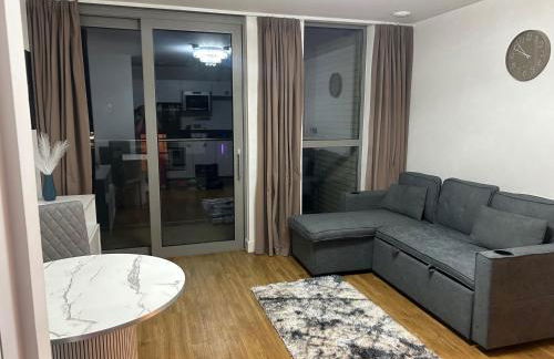 Central 1-Bed Apt for 4 Near Transport & Shops - Foto 7