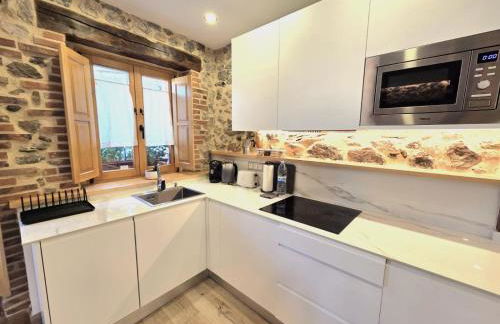 El Patio de Vespasiano-Calera- vistas a la iglesia junto al puerto - Photo 4