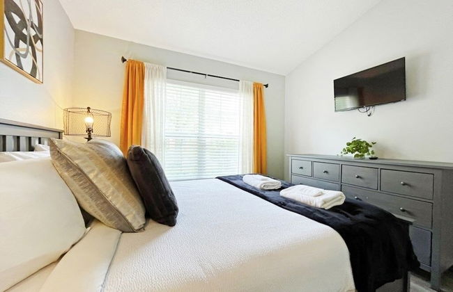 Madiera Magic 5 Bedroom Home by RedAwning - Photo 14