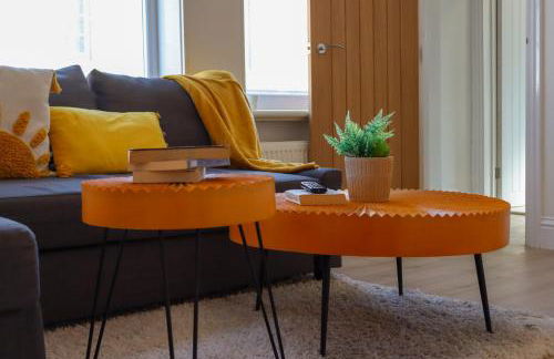 LUX 1 Bed Flat next to Station in Tooting - Photo 8