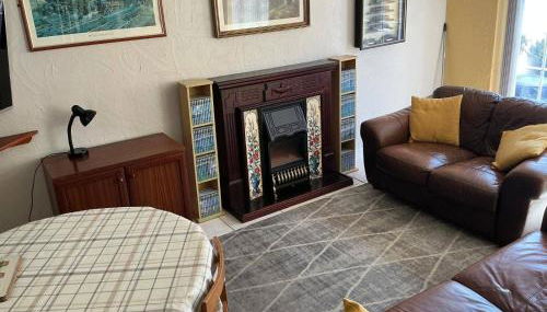 Rain Hill Cottage - Sleeps 4 Parking & Pets Ok - Foto 2