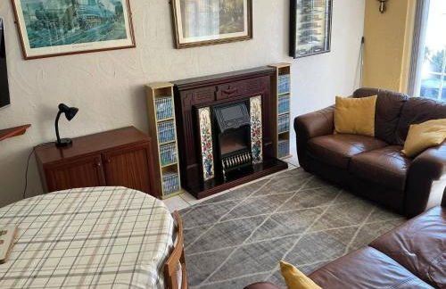 Rain Hill Cottage - Sleeps 4 Parking & Pets Ok - Foto 2