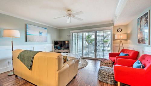Bright Carolina Beach Condo - Walk to Shore! - Foto 4