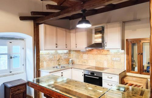 'Perithyron', Konstantina's House, Old Perithia - An Authentic stone Retreat in Corfu's most Historic Village - Photo 20