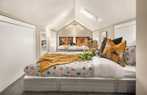 Refined Seattle Craftsman - Perfect Family Retreat near Parks, Zoo & UW - Foto 16