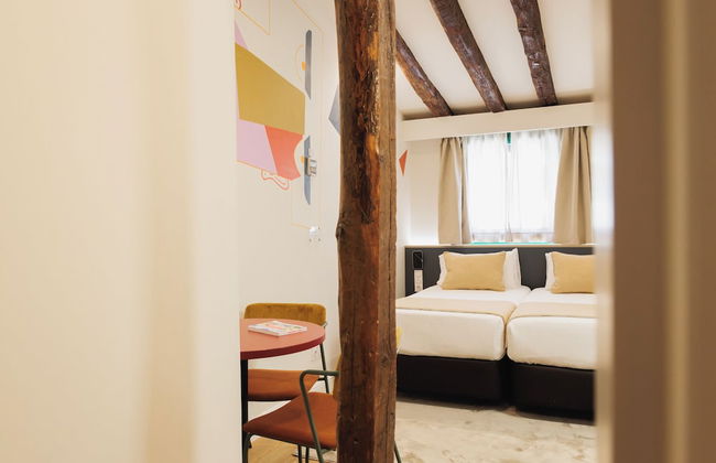 Blume Cruz Suites - Photo 13