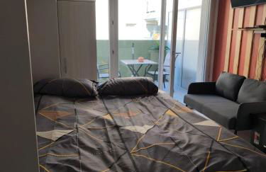 Studio calme et paisible, climatisé avec terrasse au dernier étage, 100m du tramway et 20 min de la promenade des anglais - Foto 23