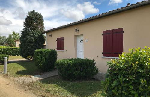 Villa in Les Forges with Pool & Golf Access - Foto 9