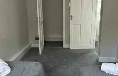 3 Bed House Close to Gatwick - Foto 10