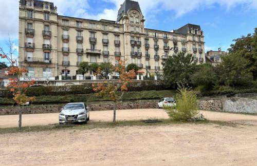 Le 130 - 1 chambre - Wifi - Proche Parc Thermal - 2 personnes - Foto 14