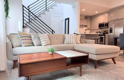 Modern Family Haven - Minutes from Disney Magic-OC - Foto 21