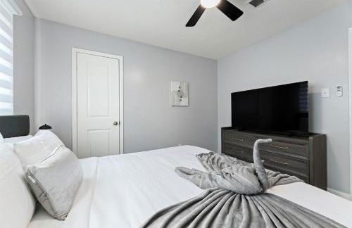 Spacious Retreat - Near IAH Airport & Lake Houston, Sleeps 9 - Foto 17