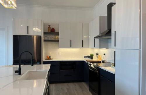 Amazing New House - Waterfront Getaway + Boat Dock - Foto 64