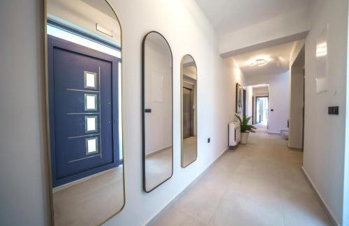 Naval villa-Panoramic villa with heated pool on the roof - Photo 11