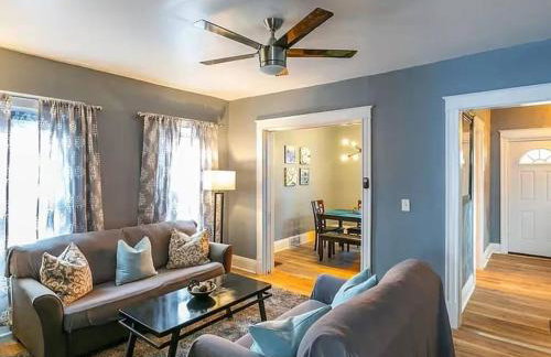 3BR Family Home • 1 mile to Niagara Falls USA - Foto 5