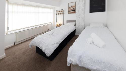 Wivelsfield Retreat- Modern & Spacious Home - Foto 5