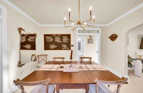 Fully Restored cottage, AMAZING game room, hot tub - Foto 28