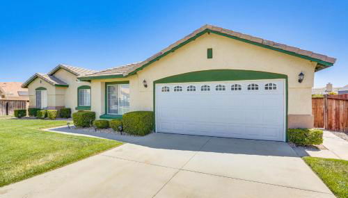 Victorville Home with Large Yard and Charcoal Grill! - Foto 2