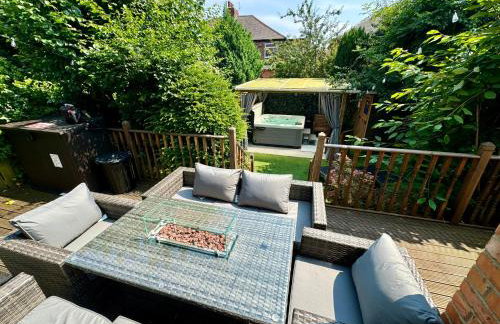 Private All-Weather Hot Tub House, Fire Pit, Free Parking, Near City Centre, Freeman Hospital, Great Transport Links - Foto 52