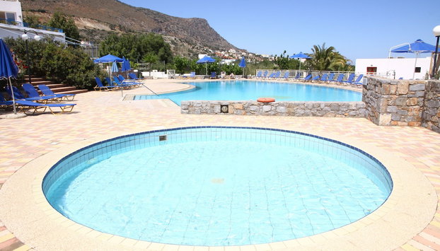 Sunshine Village Hotel - Foto 5, Piscina