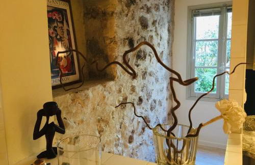 L'élégante - maison de ville avec bains à remous - parking inclus - Foto 17