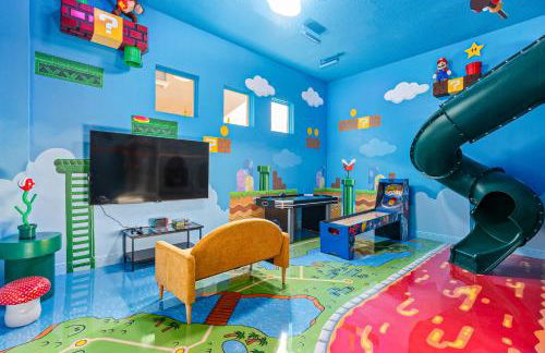 Luxury Resort Family Home Professionally Furnished Ultra Comfortable beds Epic Mario Game Room Themed Bedrooms Heated Pool and Spa Outdoor Grill Golf Course View - Foto 16