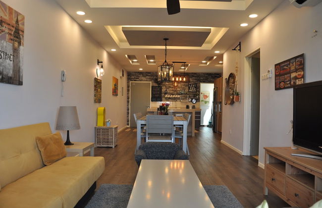 Lawang Suite Apartment With Balcony - Photo 39