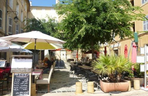 Cozy Vacation House With Pool, Vernegues - Foto 74