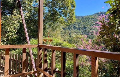 Chalé 2 Alto na Montanha, com garagem coberta - Foto 18