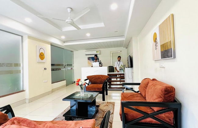 Olive Service Apartment-Golf Course Road - Photo 4