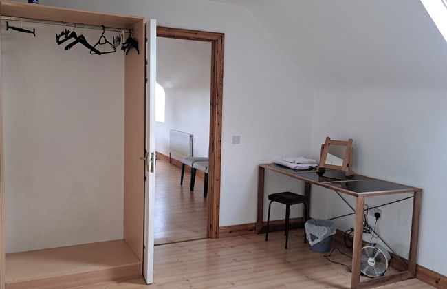 Spacious 6-bed House 10 Minutes From Knock Airport - Photo 5