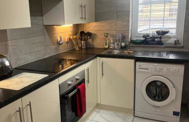 Castell Cottages Central with Parking - Foto 21